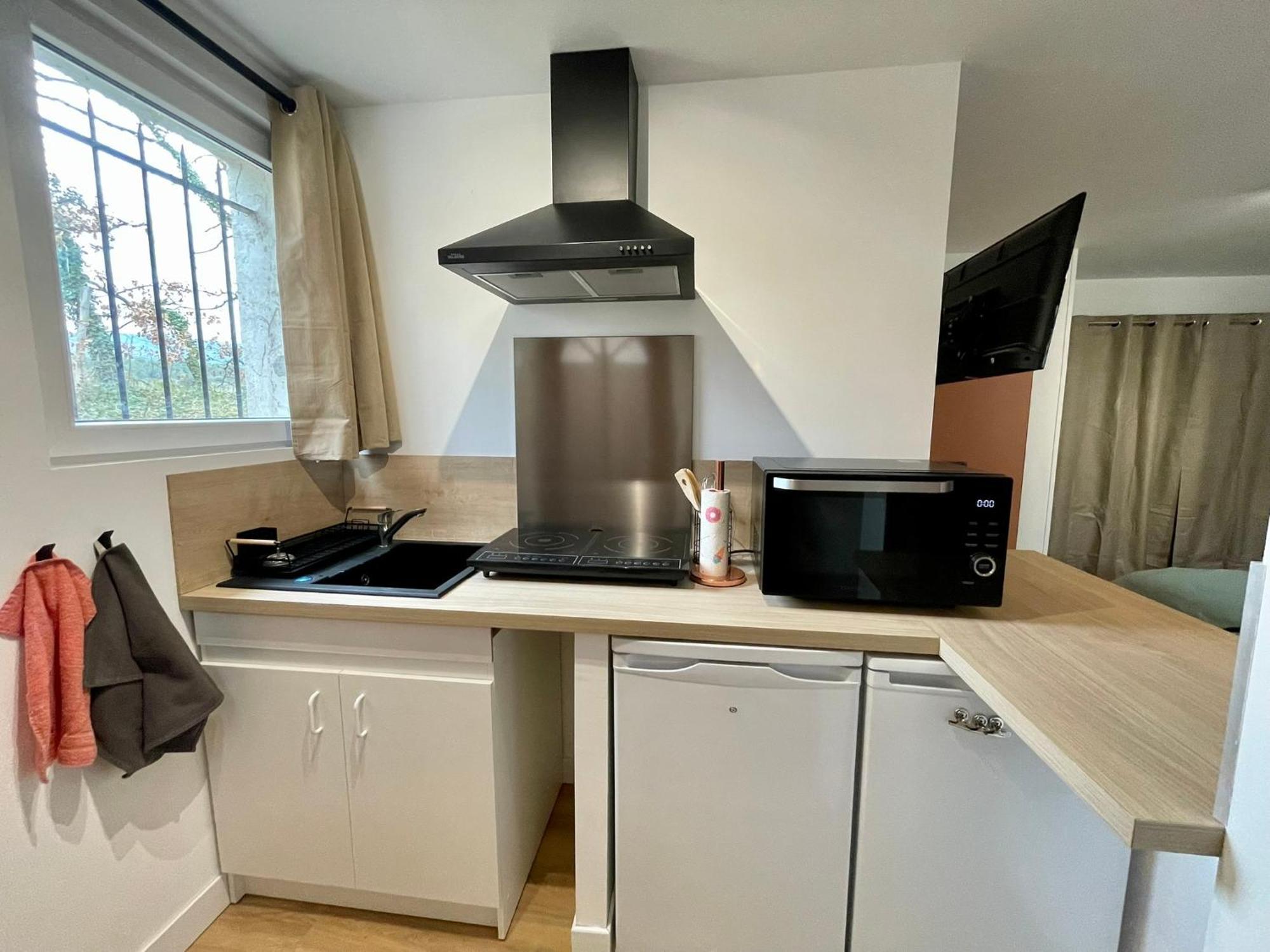 Appartement A La Campagne LʼIsle-sur-la-Sorgue Exteriör bild