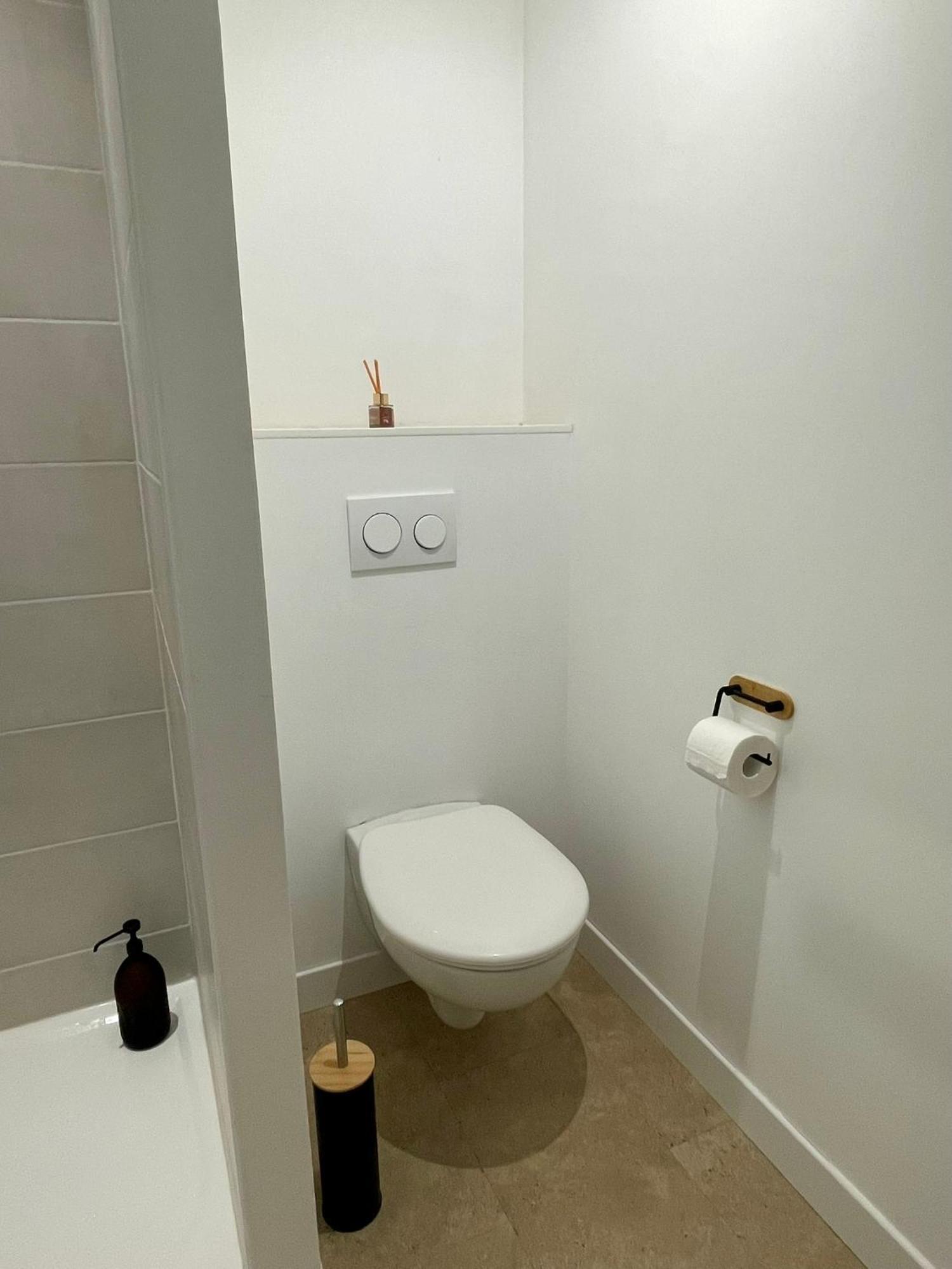 Appartement A La Campagne LʼIsle-sur-la-Sorgue Exteriör bild