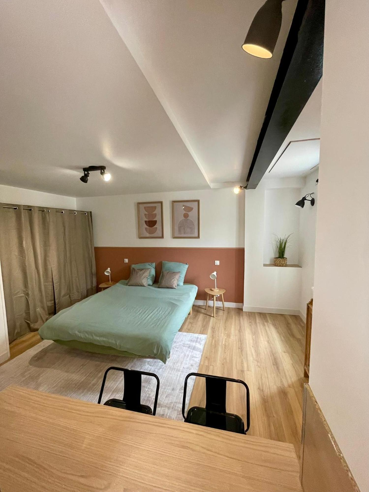 Appartement A La Campagne LʼIsle-sur-la-Sorgue Exteriör bild